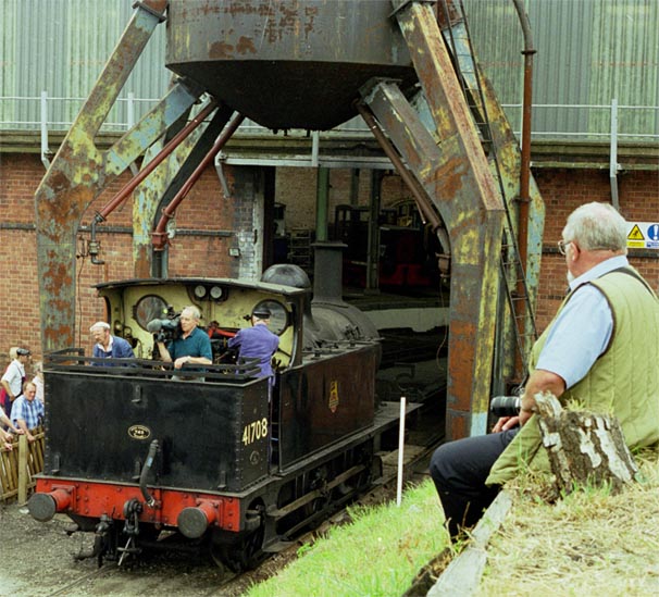 41708 comes out of the Barrow Hill roundhouse 41708 comes out of the Barrow Hill roundhouse