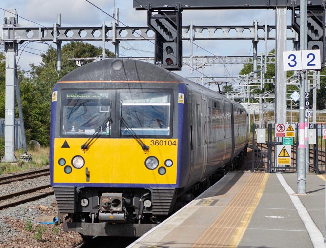 EMR Connect 360104 into platform 3 at Bedford station on 17th September in 2021