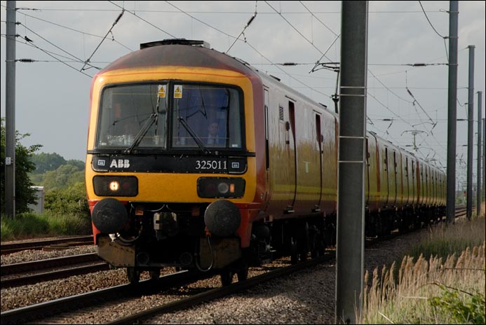 Royal Mail EMU class 325011 at Conington