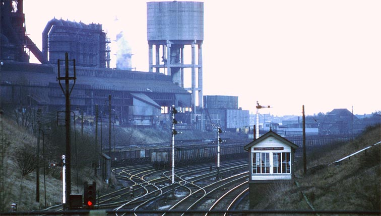 LLoyds Sidding North box and siddings LLoyds Sidding North box and siddings