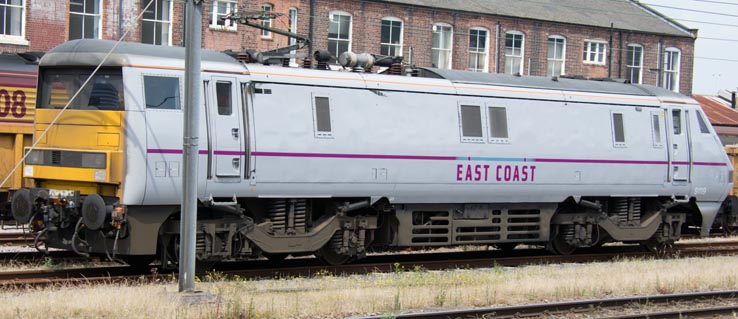 East Coast Class 91119 light engine 