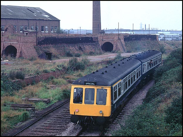 DMU on Fletton Loop