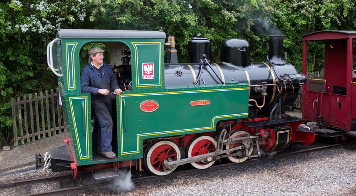 0-6-0T Tourska at Toddington