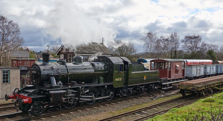 2-6-0 46521 at Quorn and Wood House station 