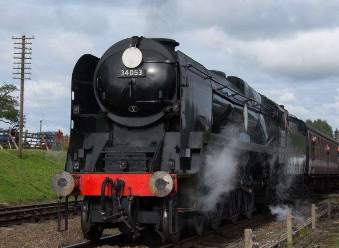 Battle of Britain class 4-6-2 Pacific 34053 Sir Keith Park 