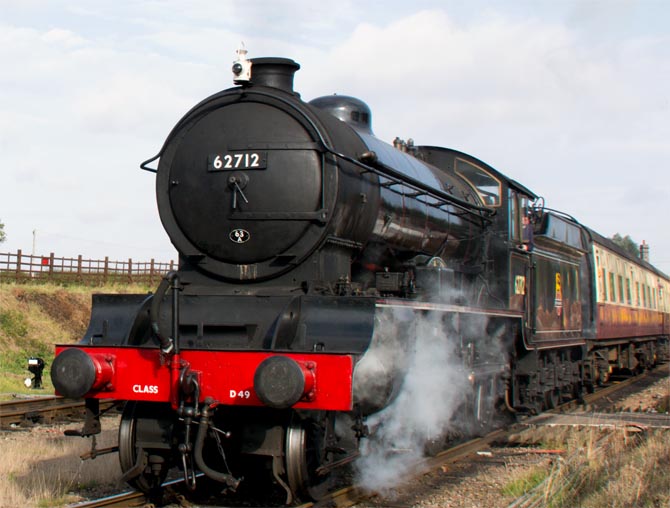 D49 62712 leaving Quorn and Woodhouse station 