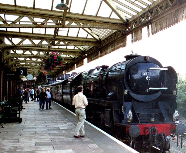 Merchant Navy class 35030 Elder Dempster Lines 