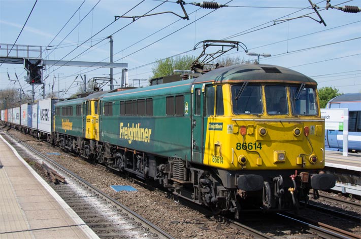 Two class 86s with 86614 and 8605  Two class 86s with 86614 and 8605