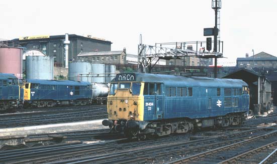 Class 31s between turns near the refueling Depot .