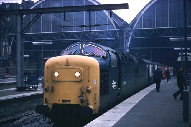 Class 55 004 in BR blue at Kings Cross station.  Class 55 Deltic in BR blue at Kings Cross