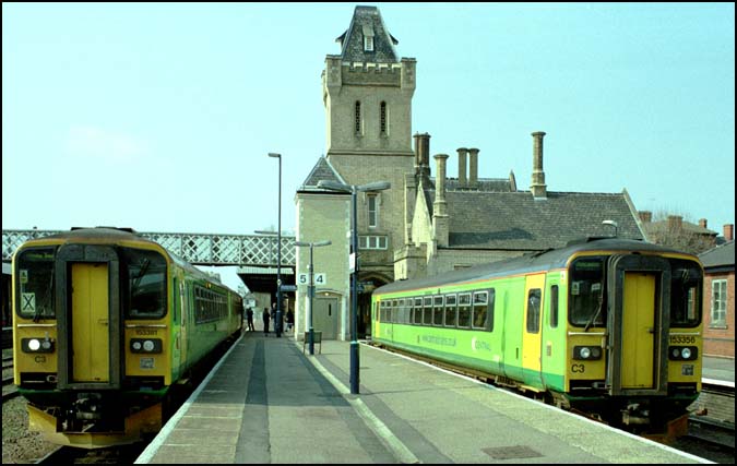Two Central Trains units in Lincoln station 