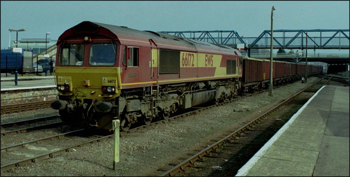 class 66172 though Lincoln station