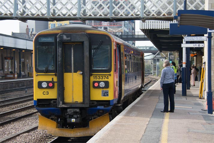 East Midlands trains class 153374 