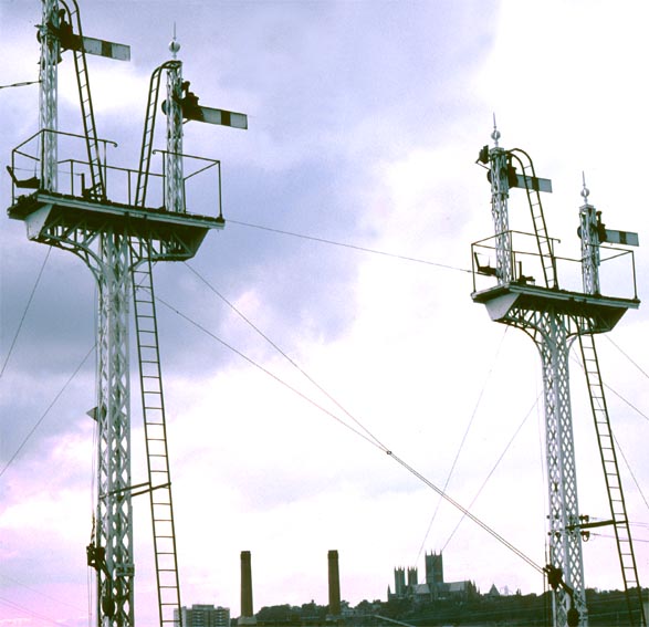 Two fine junction signals 