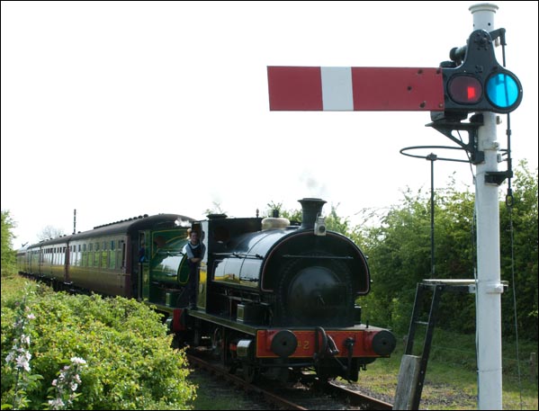 Two Peckett 0-4-0s into North Thoresby station 
