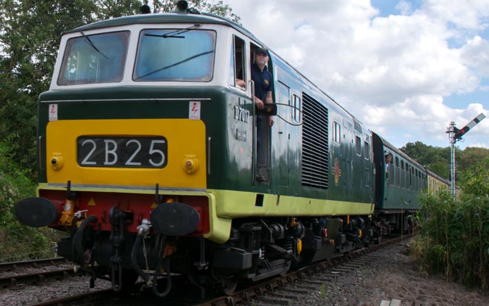 D7017 at Thuxston