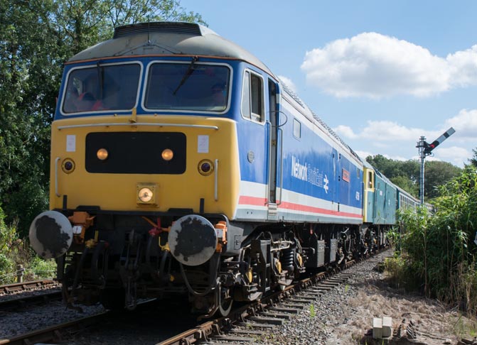 Class 47596 and Class 47367 