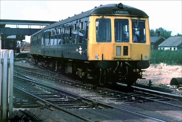 DMU for Cambridge comes out of the now disused GN&GEJR platforms at March 