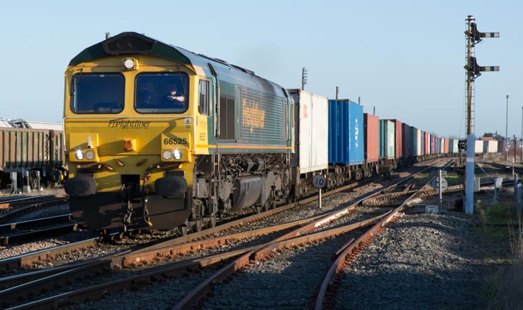 Freightliner class 66525 at March South Yard 
