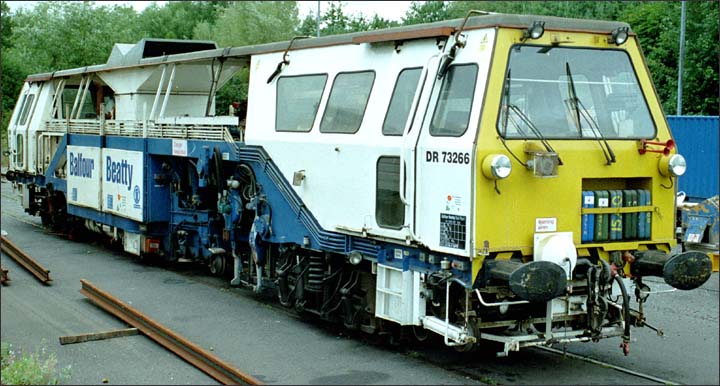 Balfour Beatty DR 72366 in the yard at Melton Mowbray station