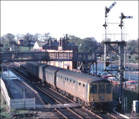 Three car DMU leaving Melton Mowbray station. DMU at Melton Mowbray