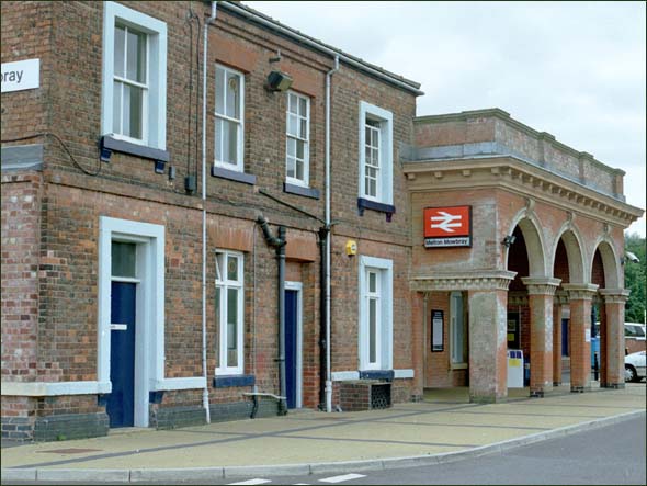 Melton Mowbray station out side