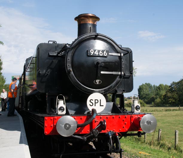Great Western 0-6-0PT Pannier Tank locomotive 9466