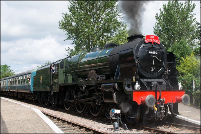 4-6-0 46100 Royal Scot 