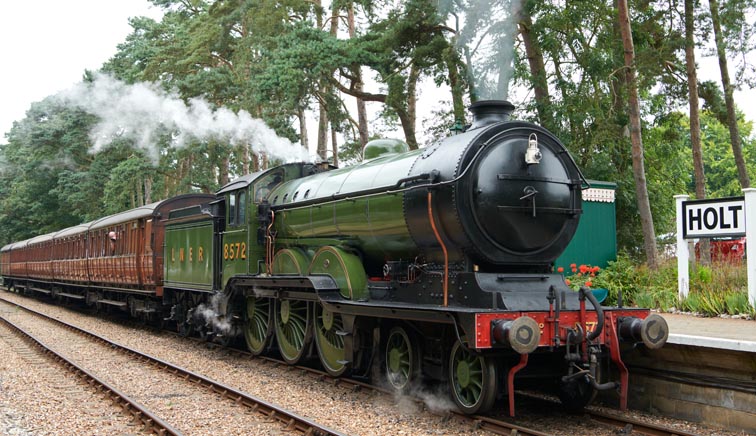 B12 8572 in Holt station wit the Quad-arts 