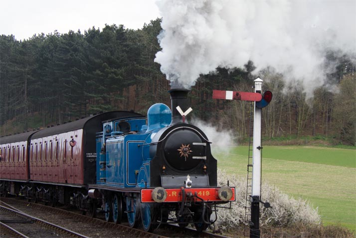 C.R 0-4-4T into Weyboure on Saturday 6th April 2019