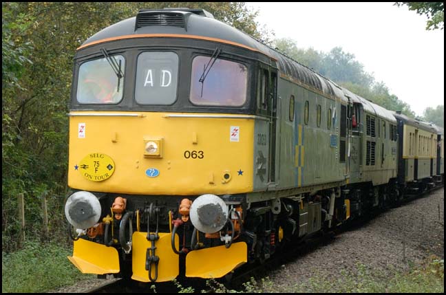 Class 33 063 and 31 271 come into Orton Mere 