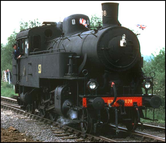  SJ 1178 light engine at Orton Mere station