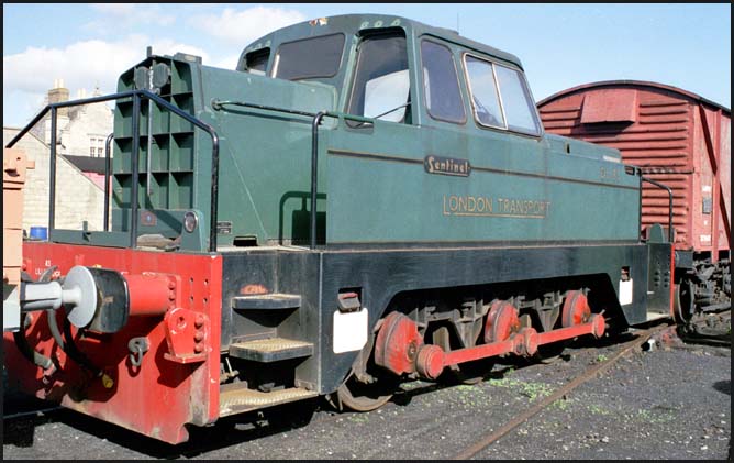 Setinel 0-6-0 in London Transport colours at the Nene Valley railway on the 7th of October 2006 in the yard at Wansford.