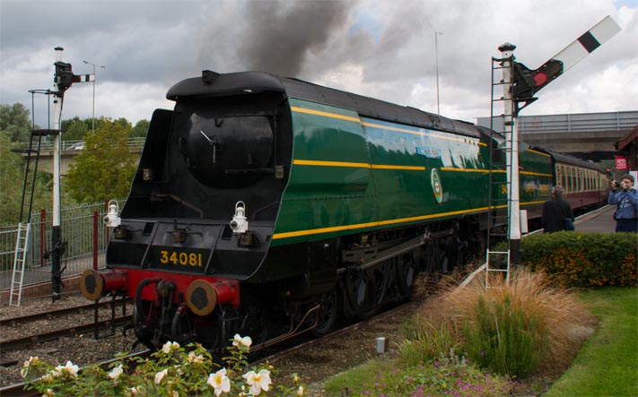 Battle of Britain Class No 34081 