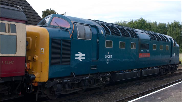 Class 55 Deltic 55002 King's Own Yorkshire Light Infantry 