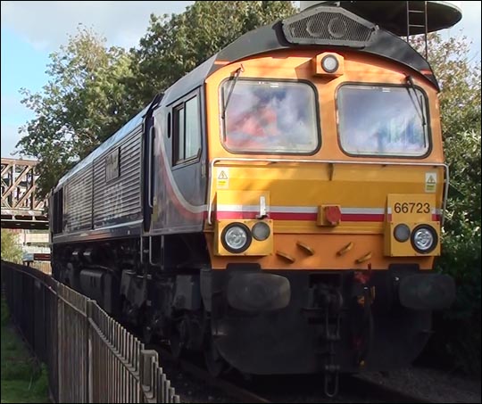 GBRf Class 66723 'Chinook' at the Peterborough Nene Valley station on Saturday 29th of September 2012