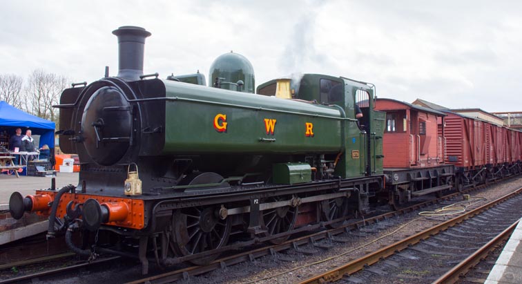 Great Western 0-6-0ST in Wansford station on a freight  