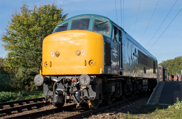 Class 45041 'Royal Tank Regiment' 