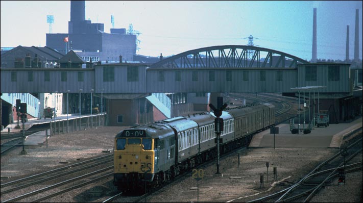 A class 31 out of platform 4 with a mix of parcel and mark ones