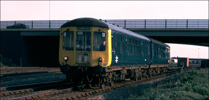 Peterborough to Stamford DMU at Walton