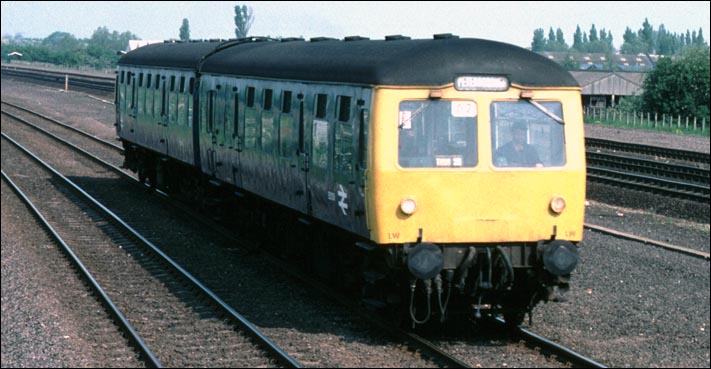 A DMU from Stamford to Peterborough at Walton