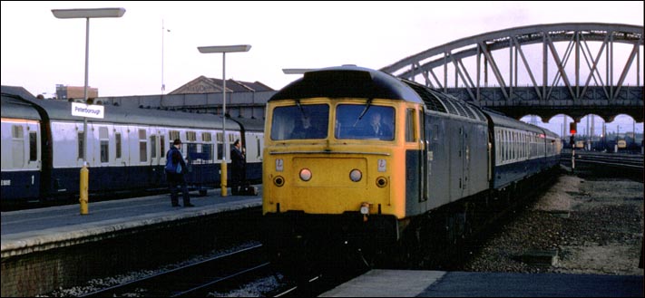 A class 47 comes into platform 3 at Peterborough