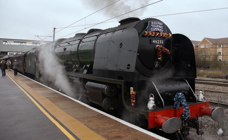 LMS Coronation Class 8P 4-6-2 no 46233 Duchess of Sutherland