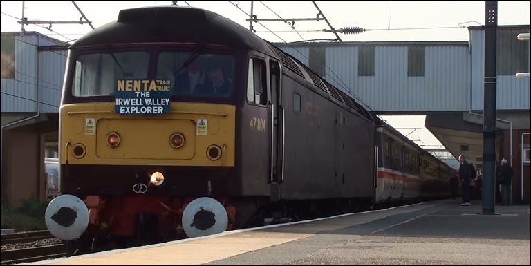 Nenta Train Tours Irwell Explorer into platform 4 with West Coast class 47804 and  Class 47826 