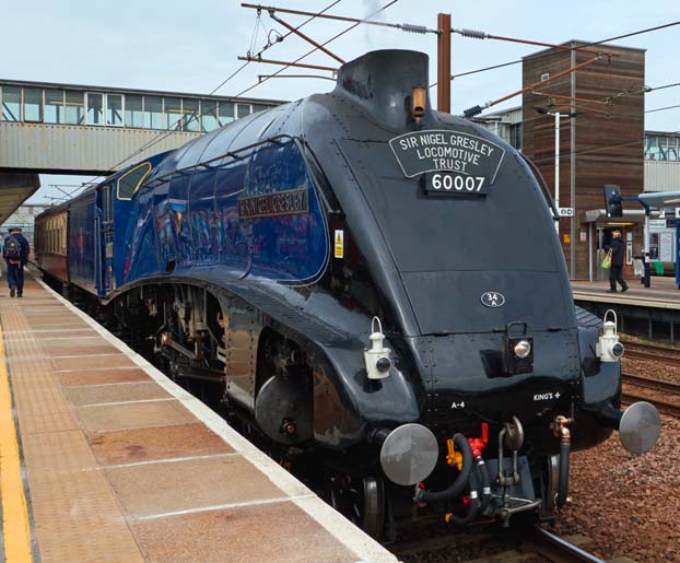 A4 Sir Nigel Gresley in platform 4 at Peterborough station 