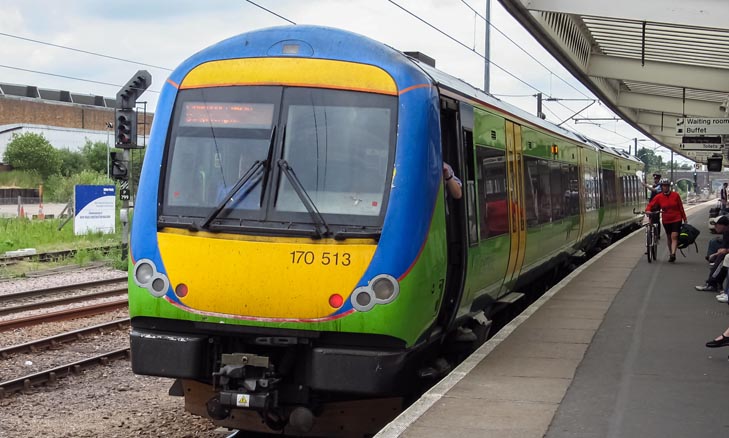 Central trains class 170513 