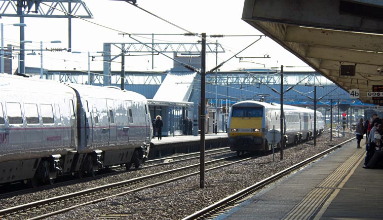 East Coast class 91107 on the down fast 