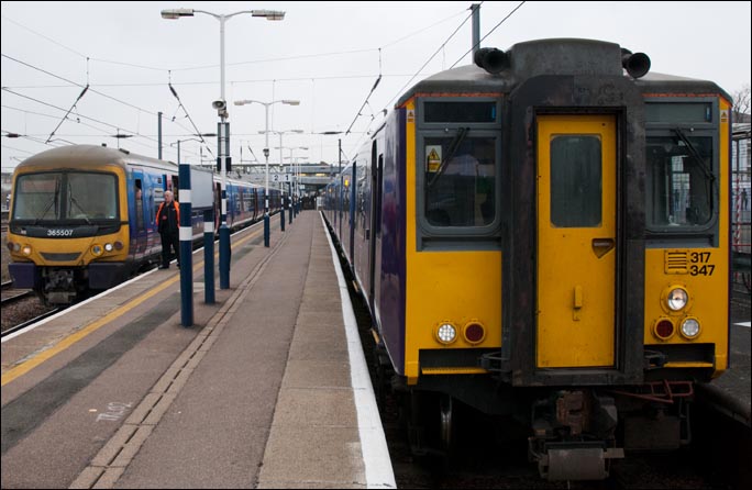 First Capital Connect 317 347 in platform 1 and First Capital Connect 365507 in platform 2