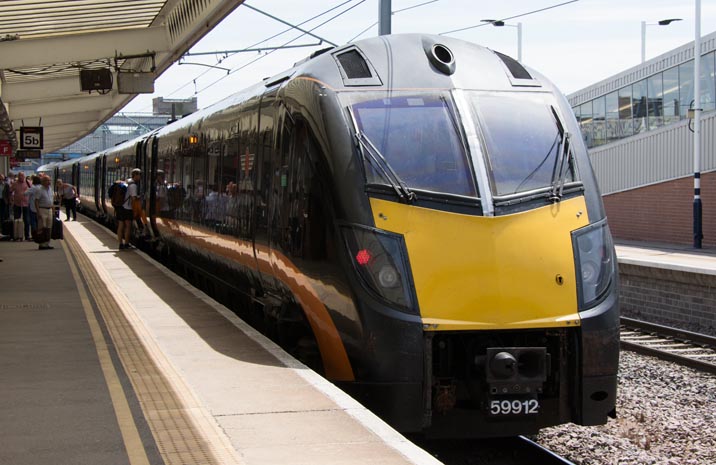 Grand Central class 180 in platform 5 