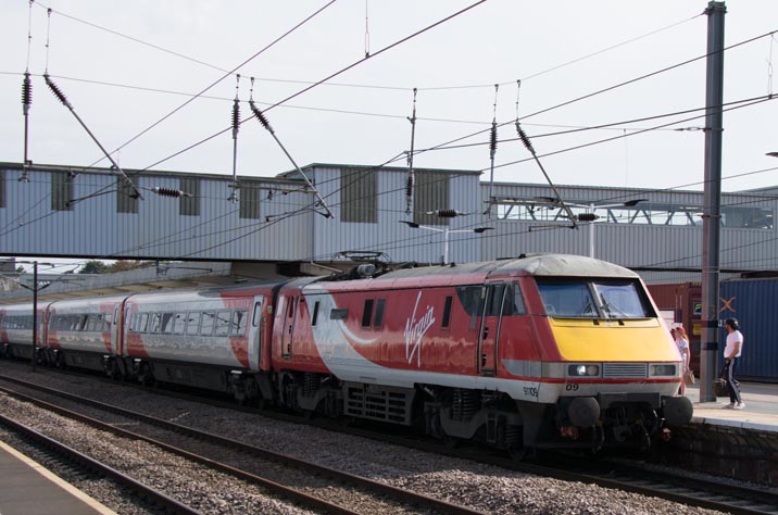 LNER Class 91109 Sir Bobby Robson 